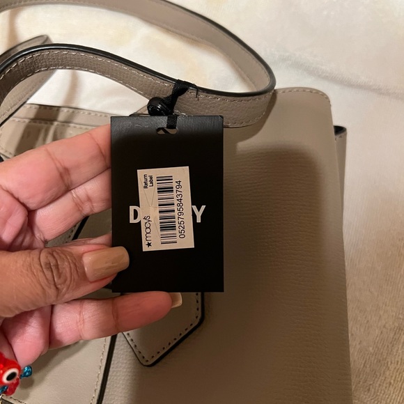 DKNY tote bag - Picture 6 of 11